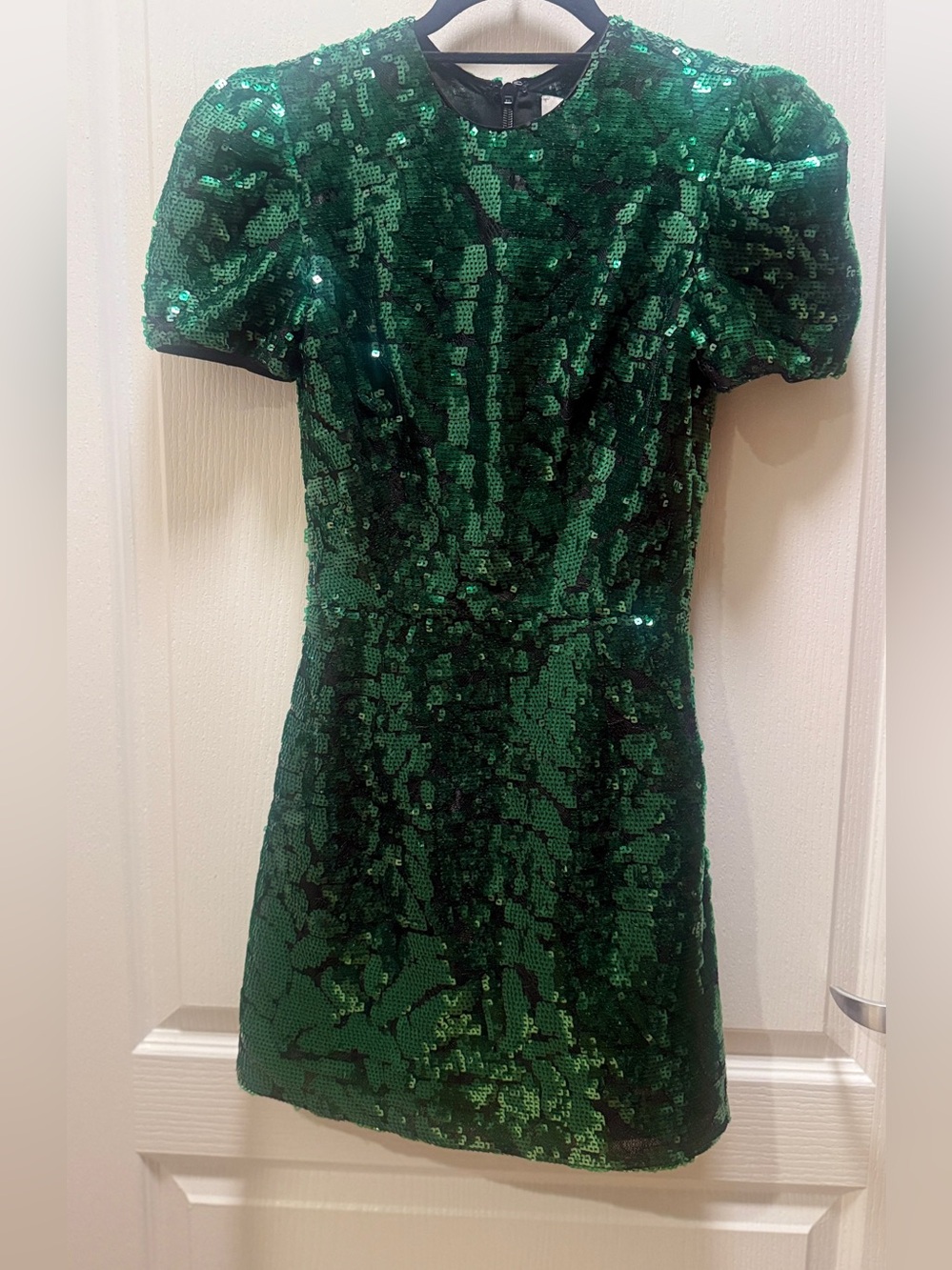 HELSI Coco A-Line Sequin Mini Dress in Emerald/Black SIze XS NWT - Picture 4 of 7